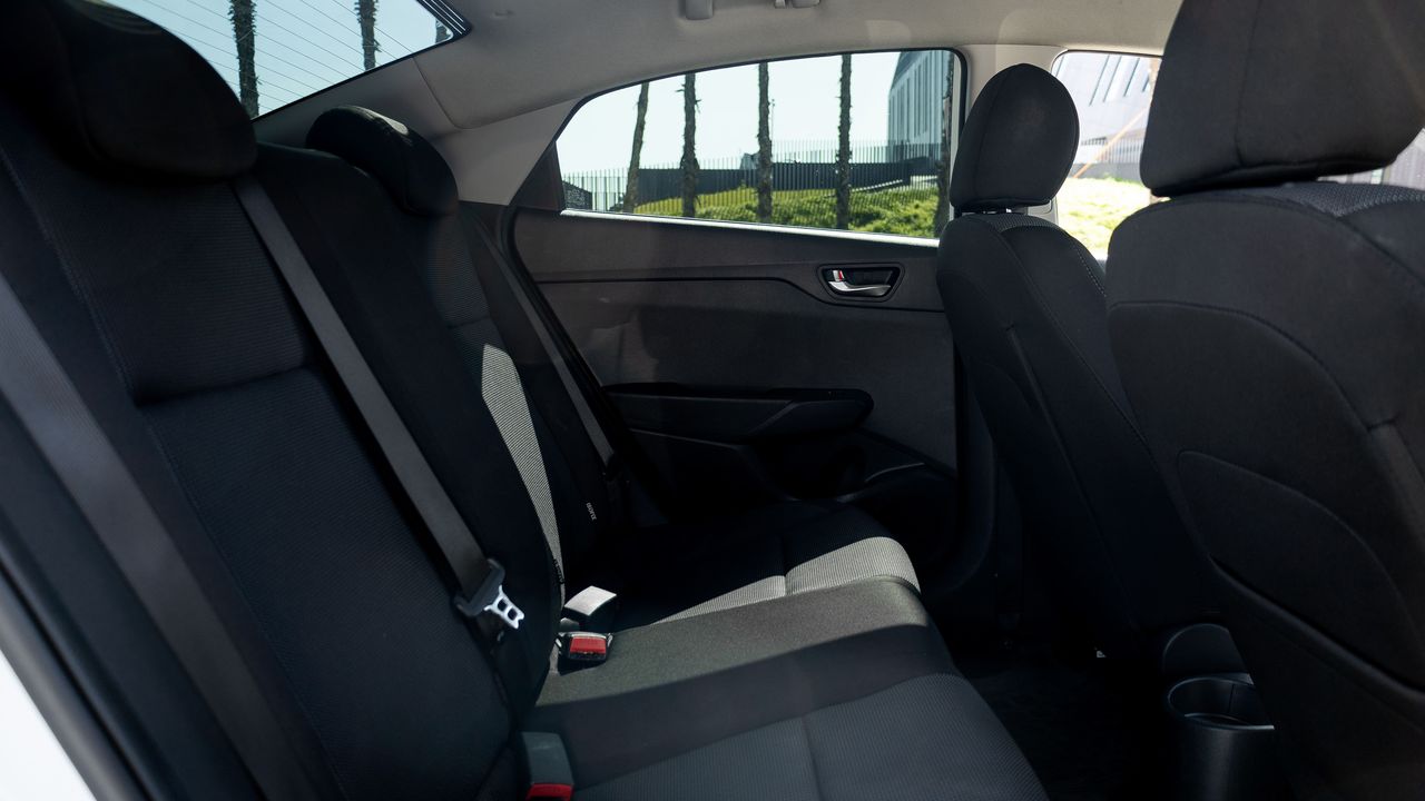Фото Hyundai Solaris - 4