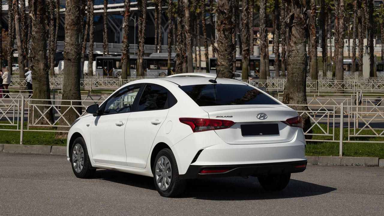 Фото Hyundai Solaris - 2