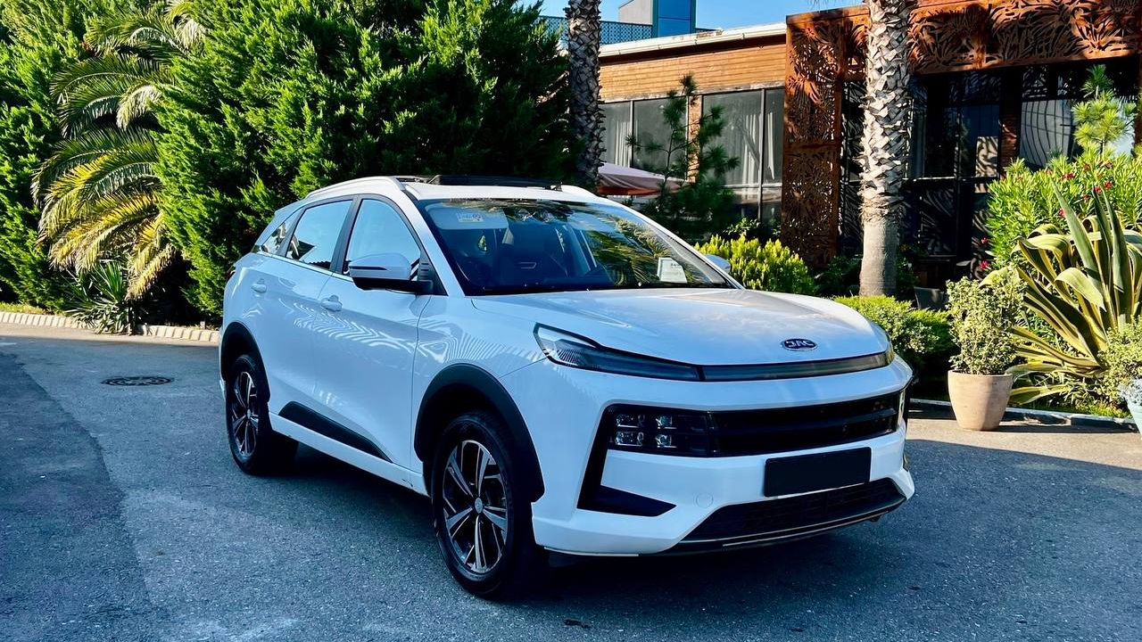 Фото Jac JS6 - 1