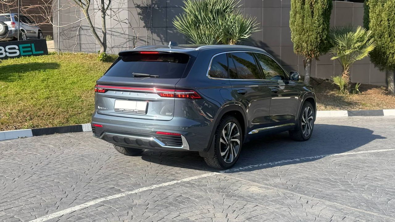 Фото Geely Monjaro - 2